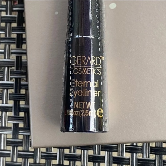 Touch in Sol & Gerard Cosmetics - Picture 8 of 10